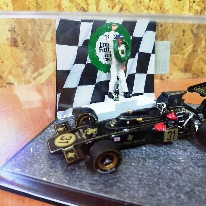 World Champion F1 Lotus 72D 31-Emerson Fittipaldii 1972 escala 1:43 edição limitada