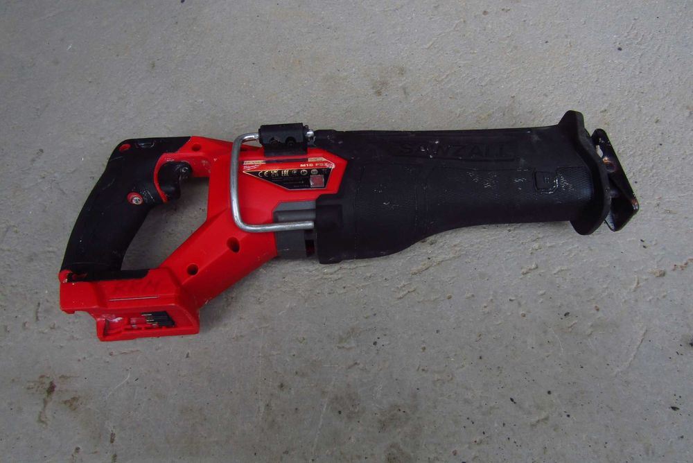 Piła szablasta milwaukee M18 FSZ
