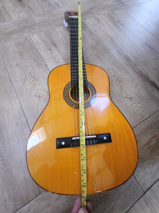 Gitara mała klasyczna dla dziecka używana stan dostateczny