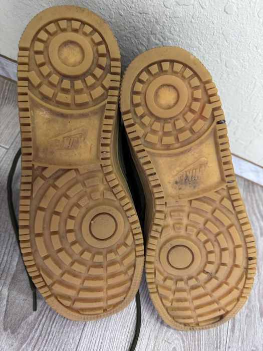 Кросівки Nike EBERNON MID WINTER 42 зелений