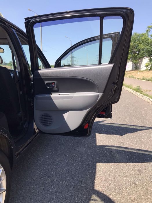 Продам Дайхатсу Сіріон (близнюк - Toyota Passo, Subaru Justy)