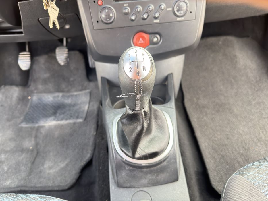 Renault clio DCI 2008