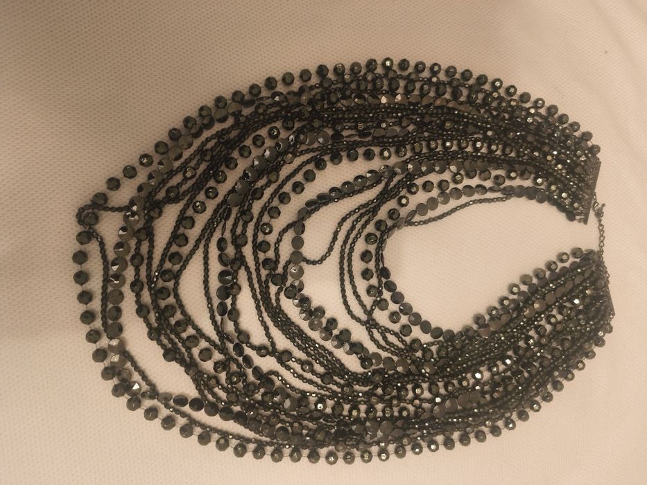 Colar vintage, cor cinzento chumbo