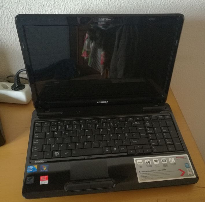 Portátil toshiba i5