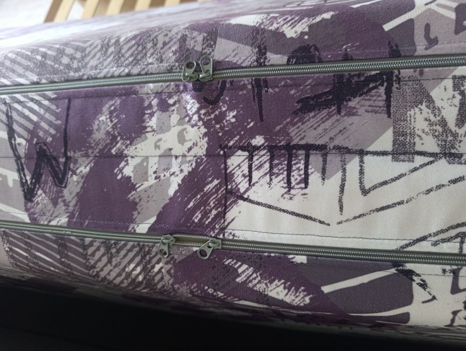 Диван в чудовому стані