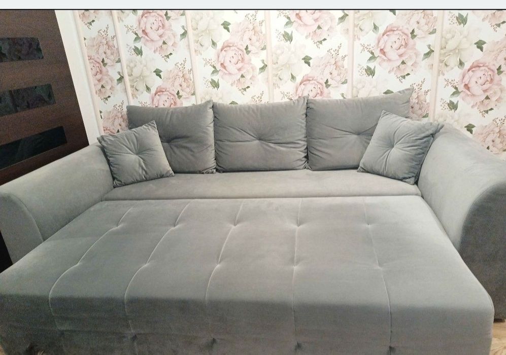 Duza sofa rozkładana z fotelem