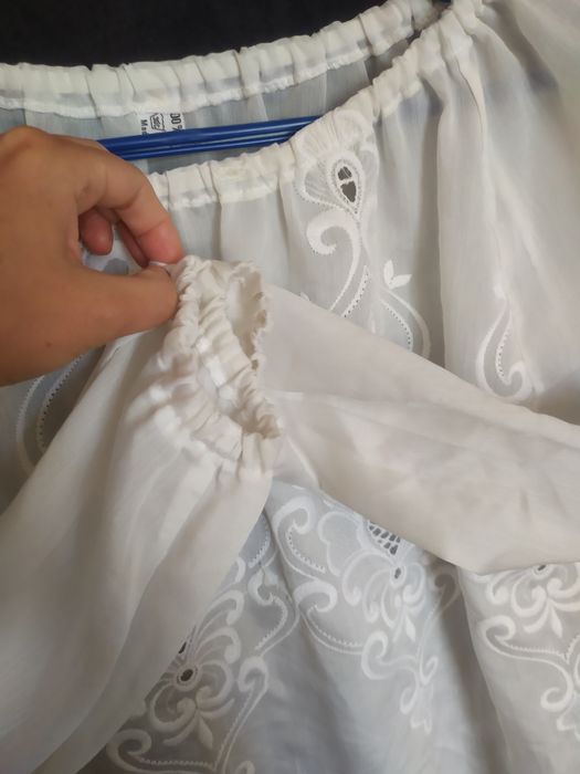 Біла літня вишиванка з китичками L-2XL (48-58 розмір)