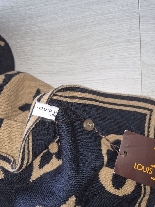 Louis Vuitton nowy szalik duzy cieply