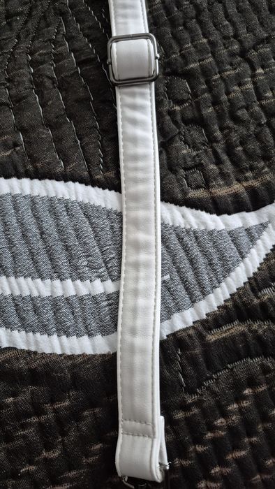 Biały pasek do torebki, nowy