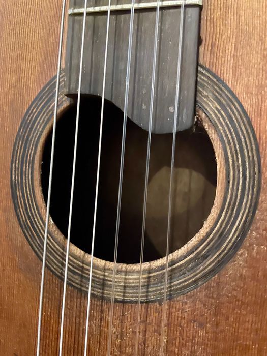 Guitarra J. Castelluccia Paris