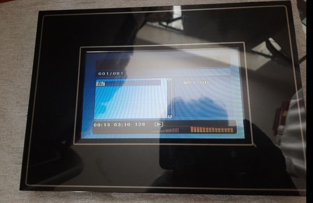 Цифровая фоторамка Thomson TPF 7071