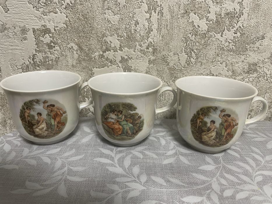 Чашки Мадонна отличное состояние