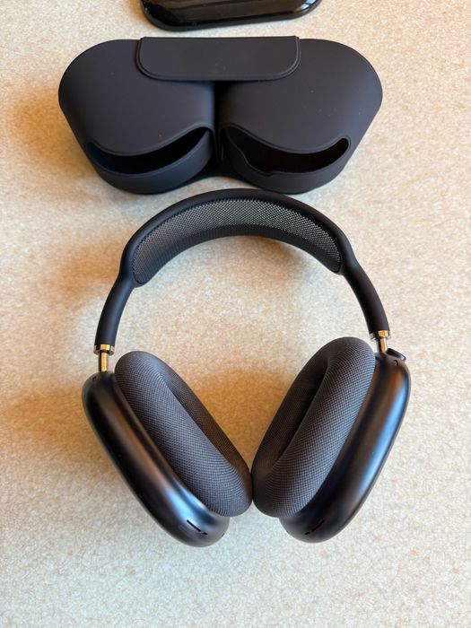 Навушники  Apple AirPods Max Midnight (MWW43ZEA)