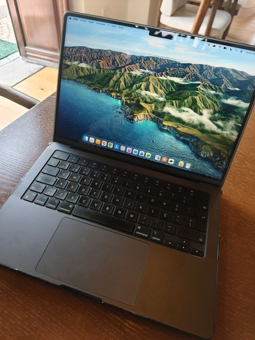 MacBook Pro M3 18gb 1 TB