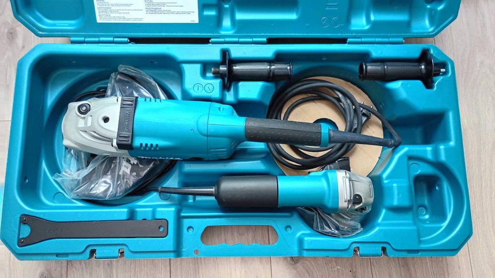 Zestaw szlifierek kątowych Makita GA9020 + 9558HNR