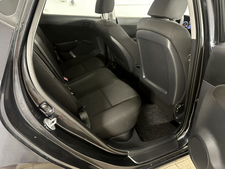 Hyundai i30 1,4 Mały Przebieg Ładny Stan Sprawdź !