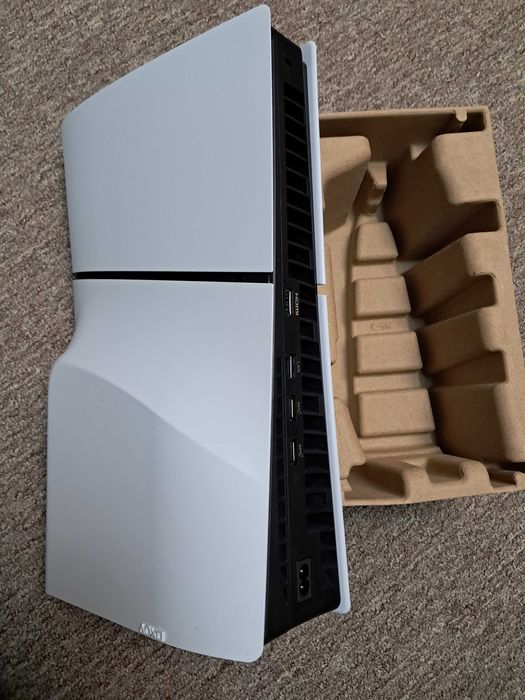 Sony PlayStation 5 нова