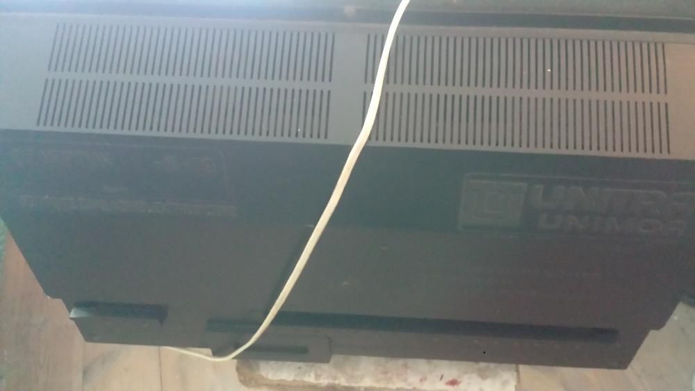 sprzedam telewizor czarno-biały zabytkowy Neptun 429