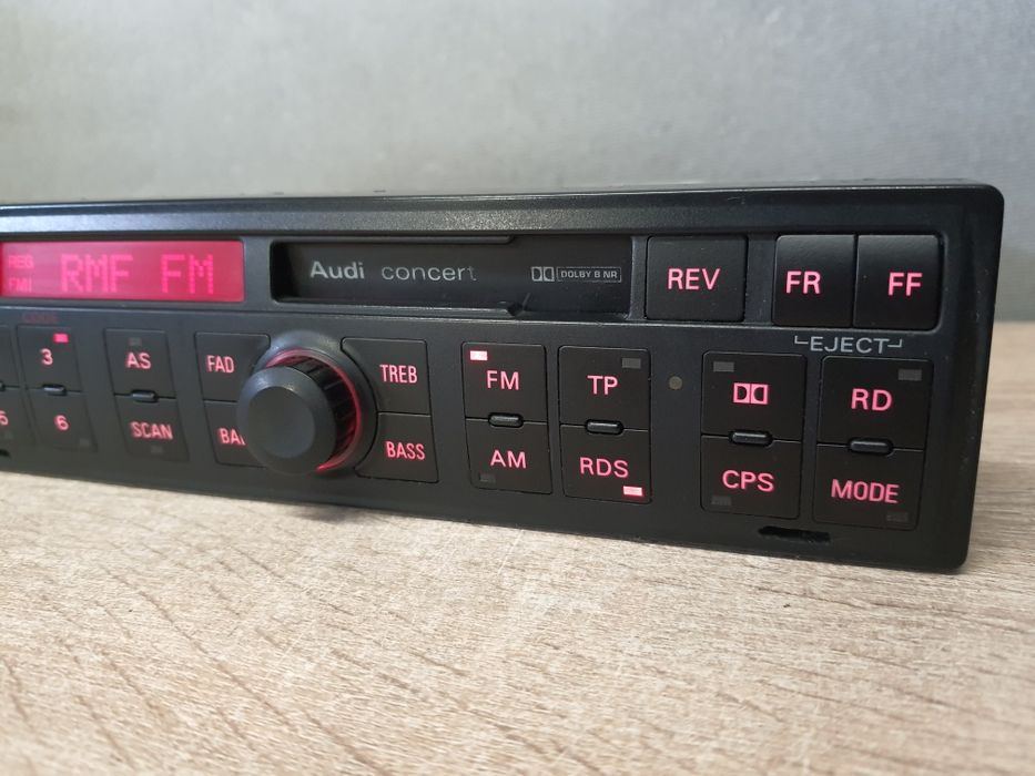 Radio samochodowe Fabryczne Audi Concert dla A3 8L, A4 B5, A6 C5, TT, A2 + Kod Zadbane Kaseta 22cm Japan Panasonic