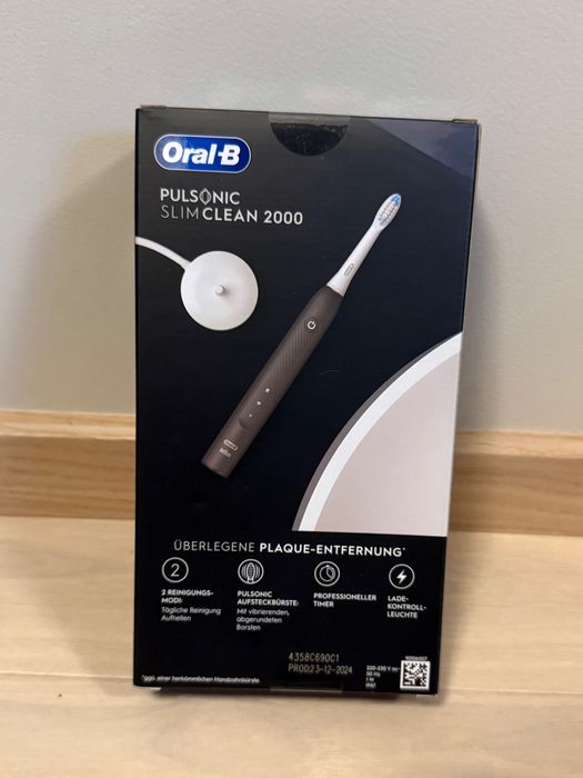 Oral-B Pulsonic SlimClean 2000 Black – звукова зубна щітка