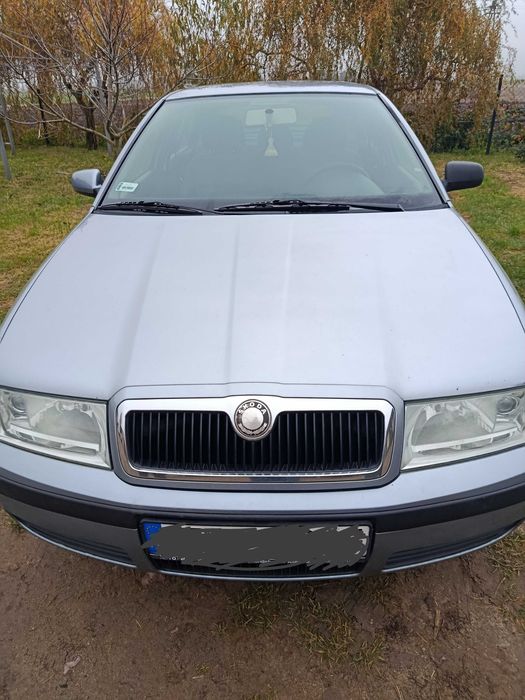 Авторозборка Шкода Октавія Тур Розборка Шрот Skoda Octavia Tyr