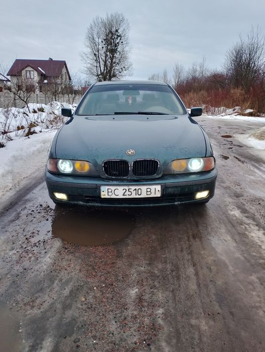 Продам БМВ Е39  523і