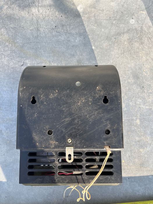 Сушка для рук з дзеркалом