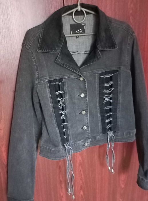 жіноча джинсова куртка (жакет)