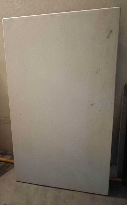 Mesa rectangular em madeira