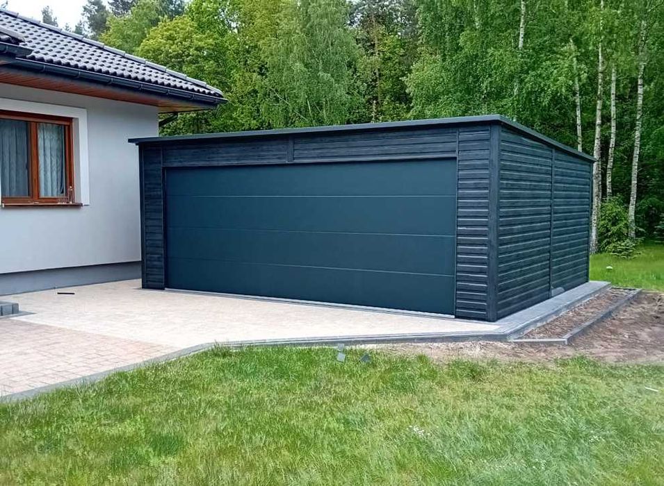 Garaż blaszany 6x5, brama segmentowa, konstrukcja wzmocniona