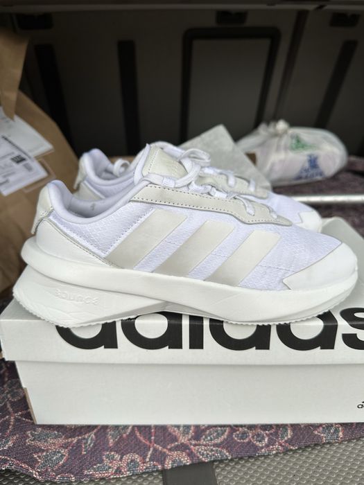 Adidas кросівки adidas