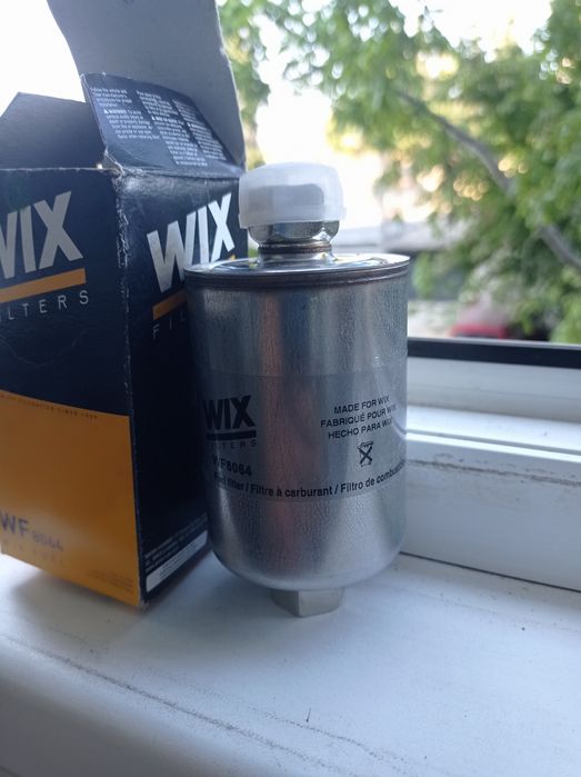 Топливный фильтр фирма WIX.