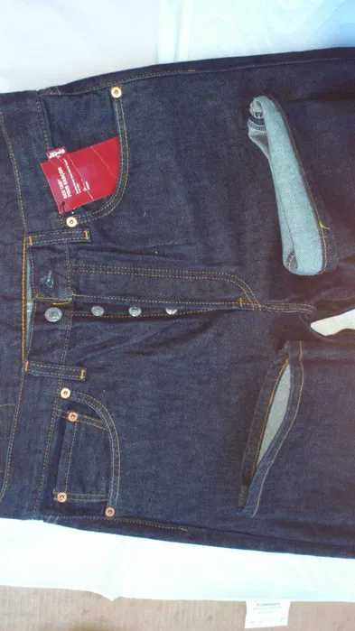 Джинсы Levi Strauss 501.Made in SPAIN,НОВЫЕ2002г33/36.ПОТ42ДЛ120ВИНТАЖ