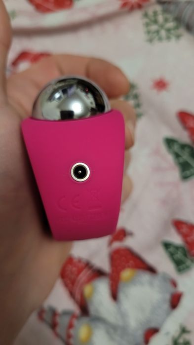 FOREO BEAR  Mikroprądowe urządzenie twarzy