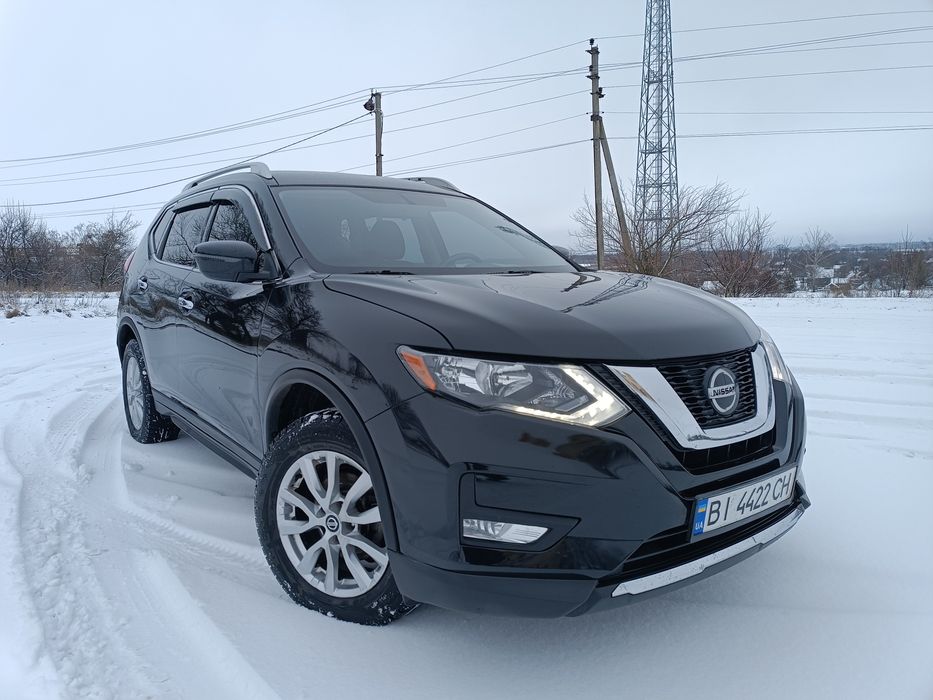 Автомобіль Nissan Rogue