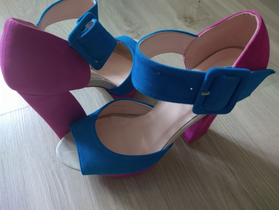 Eleganckie buty na imprezę roz.38