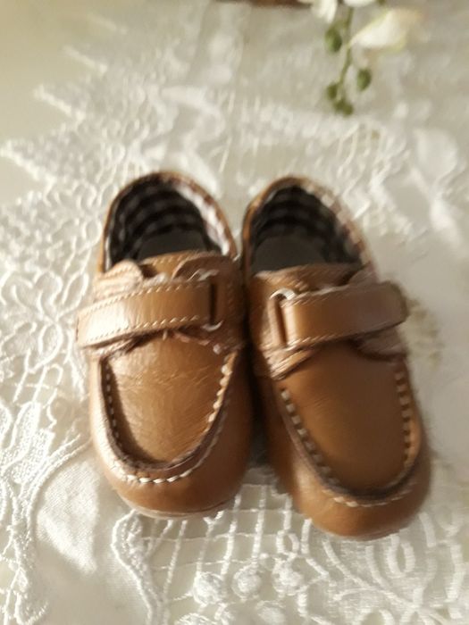Sapatos  menino tamanho 20, mayoral