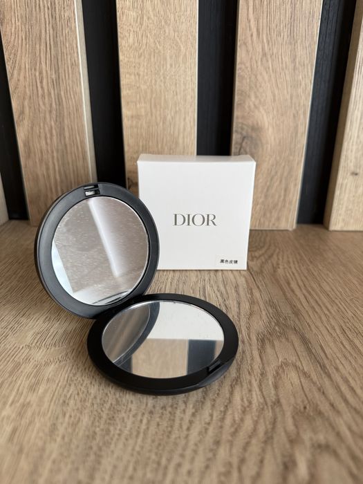 Дзеркальце Діор