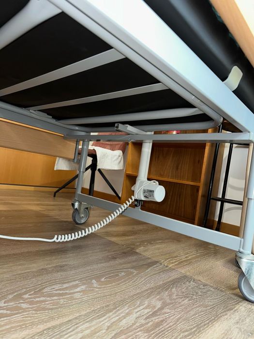 Cama articulada com colchão