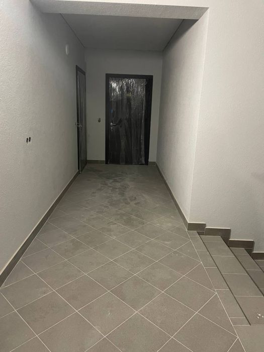 ПРОДАЖ !!! Квартира - 92,3м2, - (700/м2)