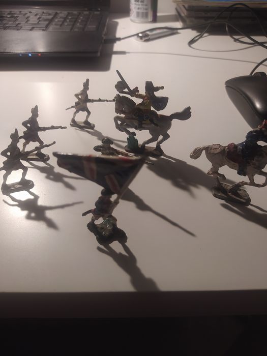 Ołowiane żołnierzyki pudełko