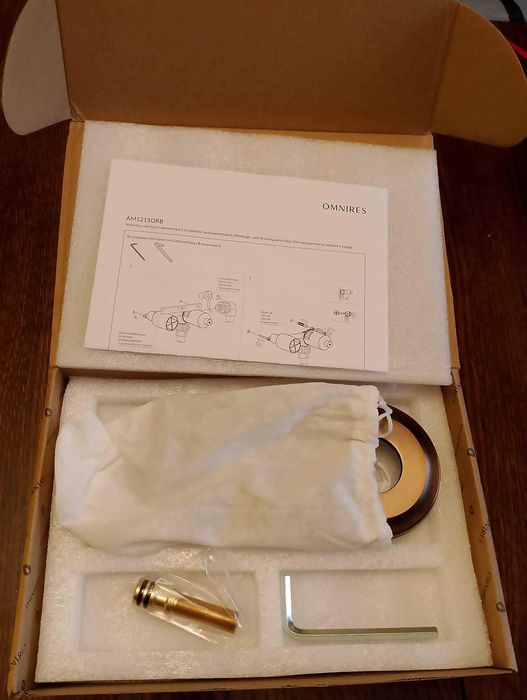 bateria umywalkowa OMNIRES, nowa