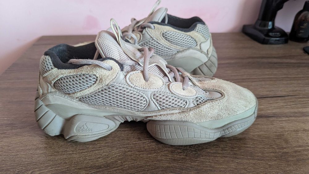 Кросівки Adidas Yeezy Boost 500