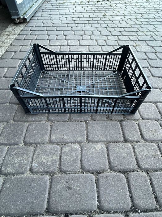 Skrzynka plastikowa na ślimaki warzywa owoce około 15-20 kg