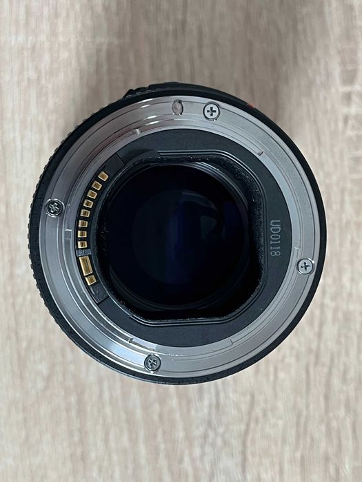 Obiektyw Canon 135 f2