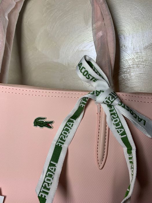 Стильна жіноча сумка Lacoste