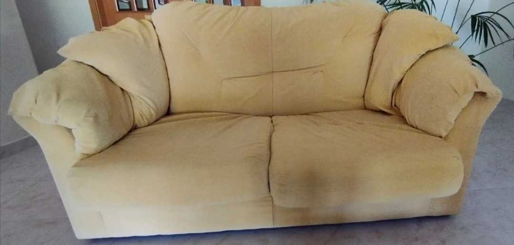 Conjunto Sofás amarelos