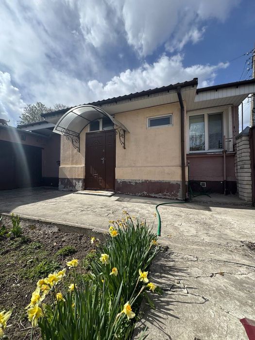 Заїжджай і живи — половина будинку біля Ниви з усім необхідним МО