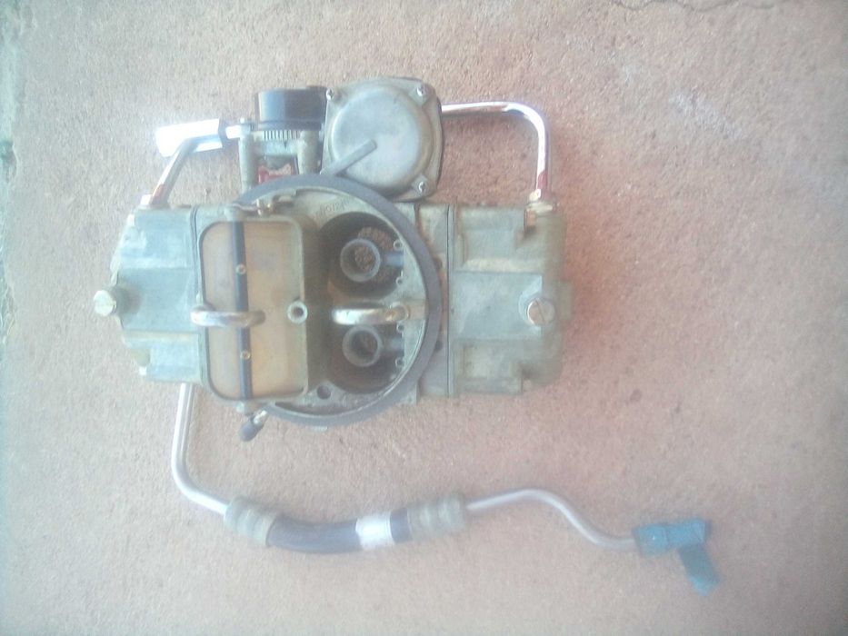 carburador de marca HOLLEY ( chevrolet,malibu )