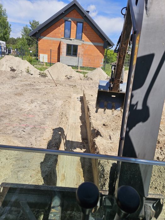 USLUGI KOPARKĄ 2.5TONY ,MINIKOPARKA  roboty ziemne  koparka ,